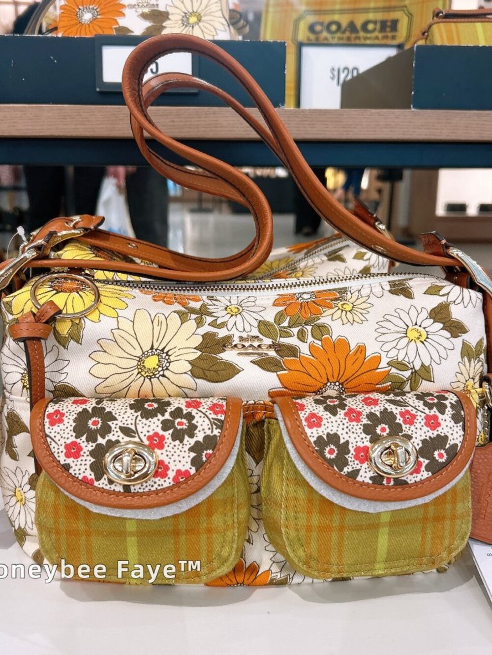 Coach Cargo Shoulder Bag With Floral Print CDW56 - Picture 2 of 10